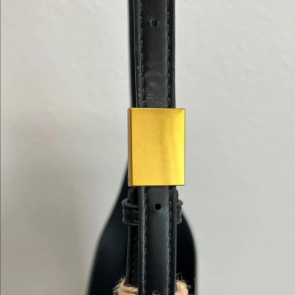 Antik Kraft |  Black Faux Leather Shoulder Bag - Picture 7 of 10